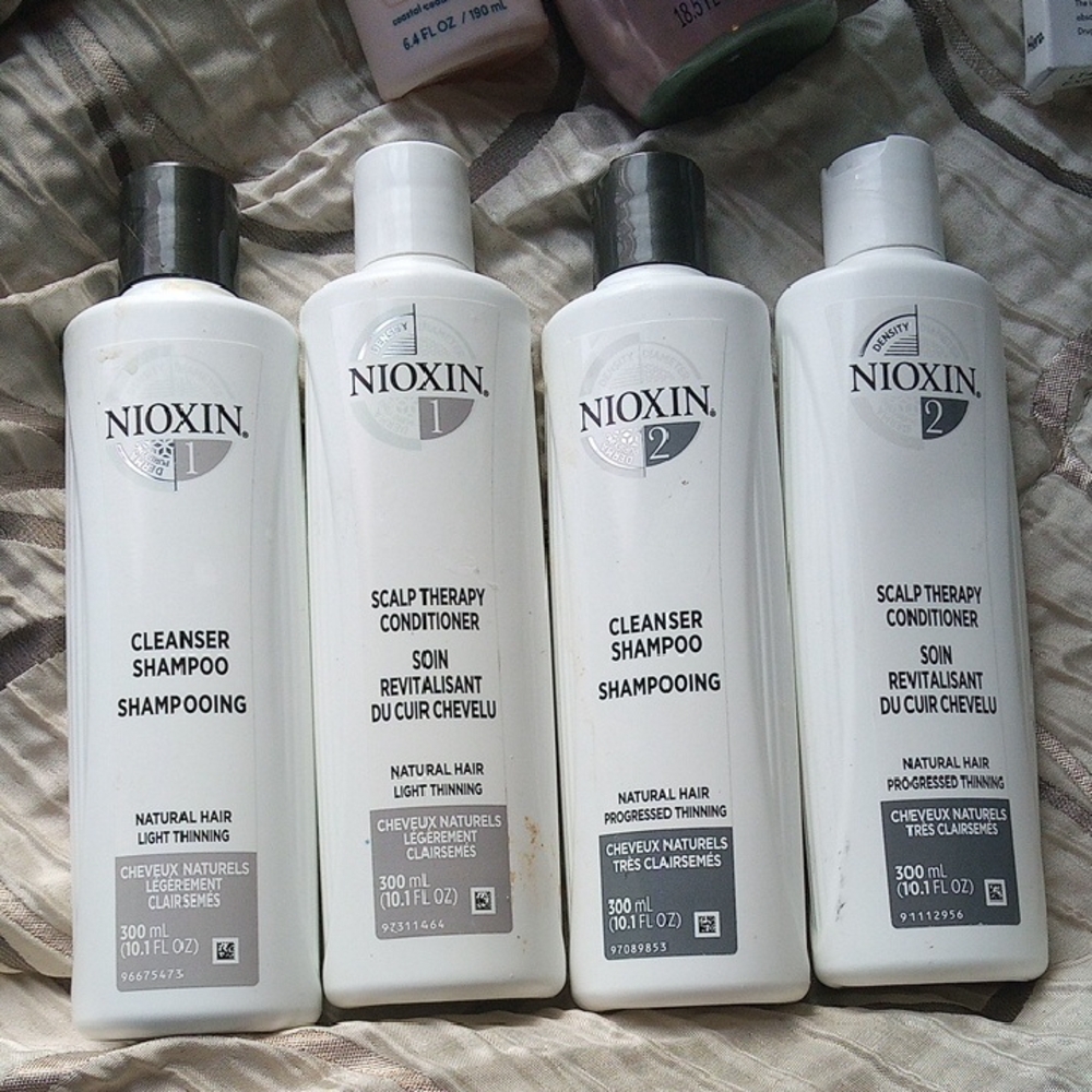 White Shampoo and Conditioner Set